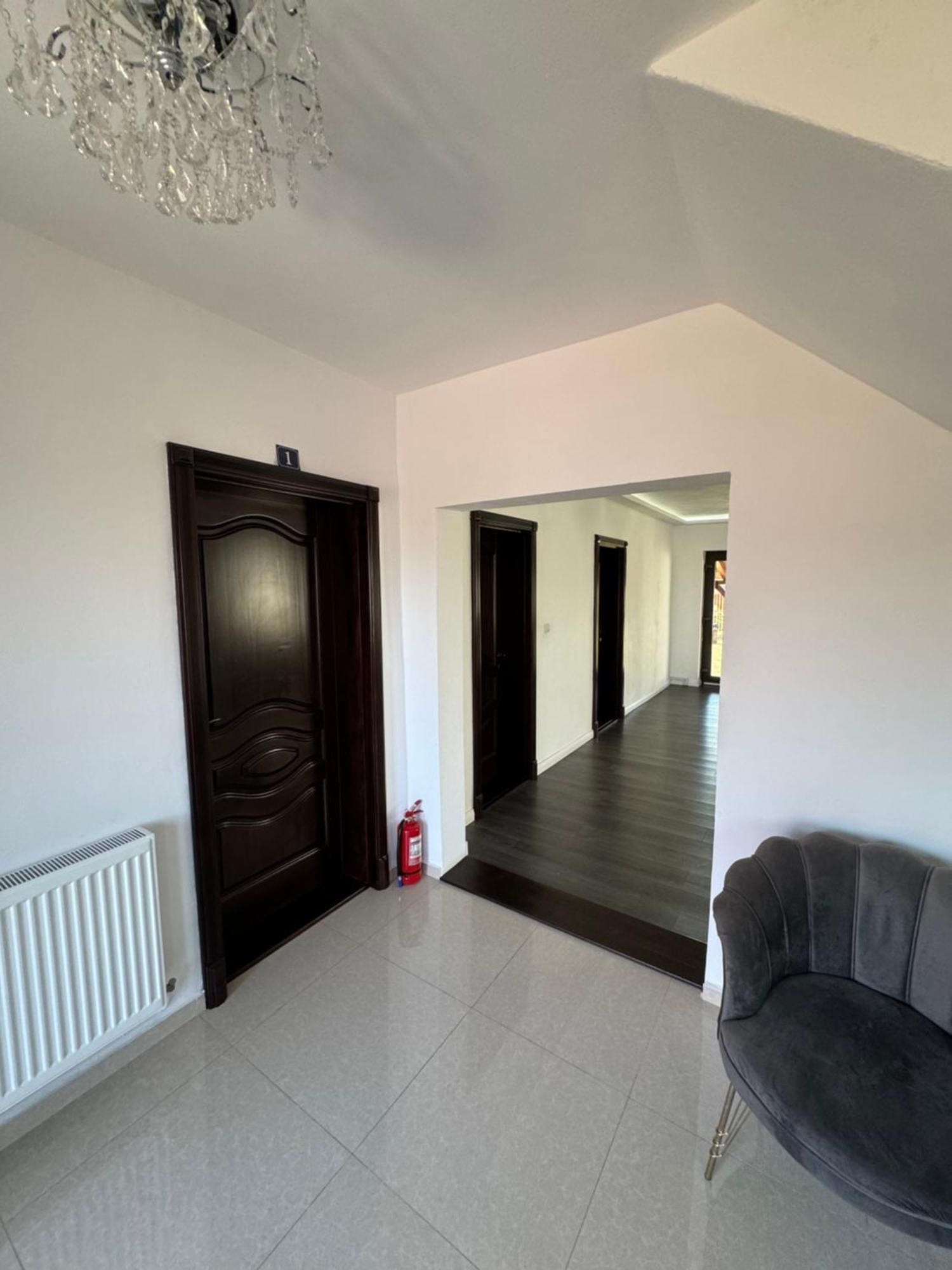 Vila Casa Casy Oradea Exteriér fotografie
