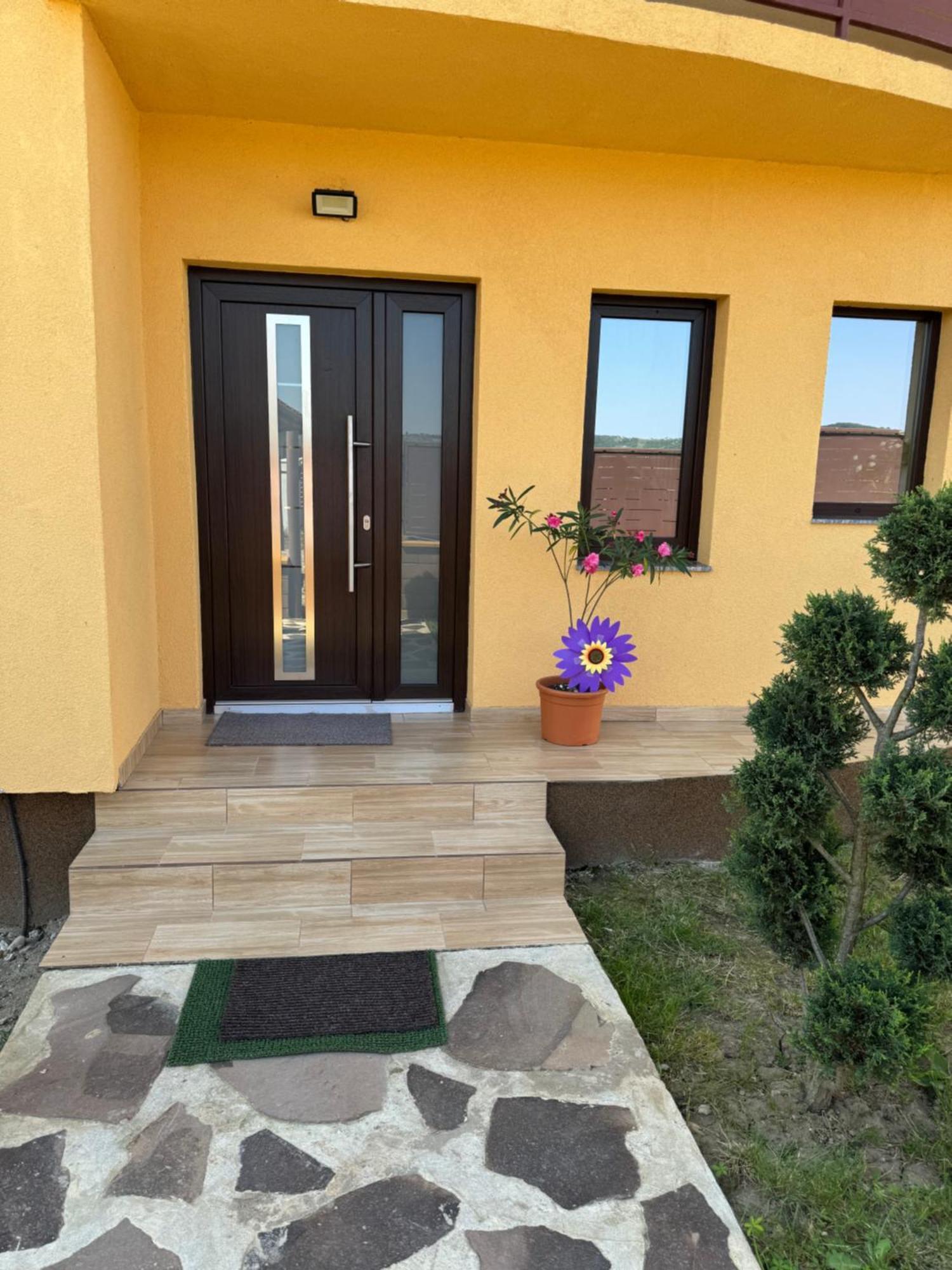 Vila Casa Casy Oradea Exteriér fotografie